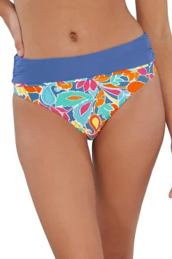 Outlet Sunsets Festive Floral Sandbar Rib Capri High Waist Bottom
