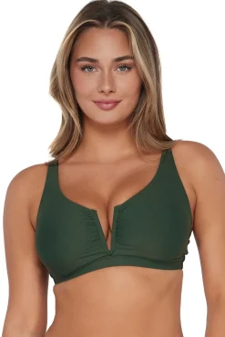 Sale Sunsets Island Green Vienna V-Wire Top